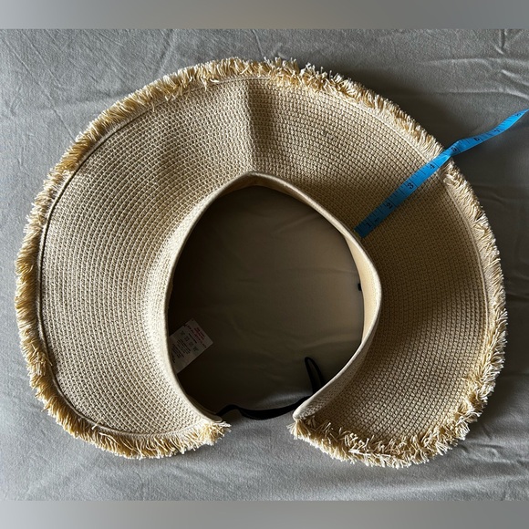 Beige Fringed Straw Sun Visor - Picture 5 of 7